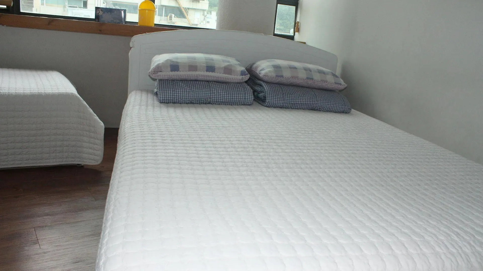 Orange Guest House - Hostel Busan 2*,